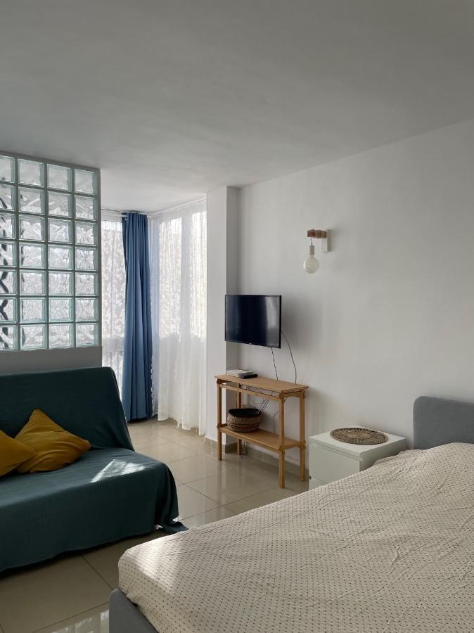 Studio Eldorado Arona  Exteriör bild